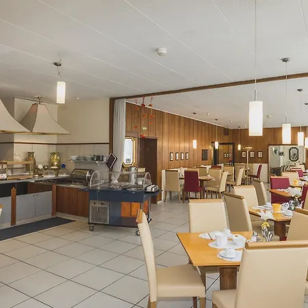 Excelsior Hotel 3*